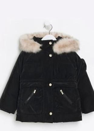 Черная курточка на девочку с мехом river island black mini girls padded velvet jacket, 98
