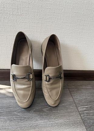 Шкіряні лофери massimo dutti 38 | натуральна шкіра базовий беж