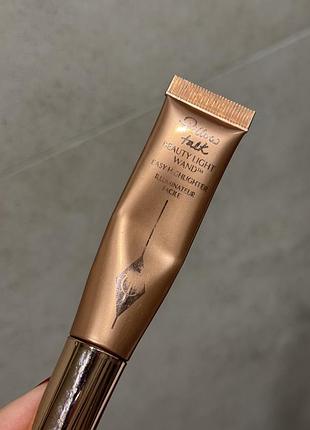 Хайлайтер для обличчя charlotte tilbury beauty light wand - pillow talk