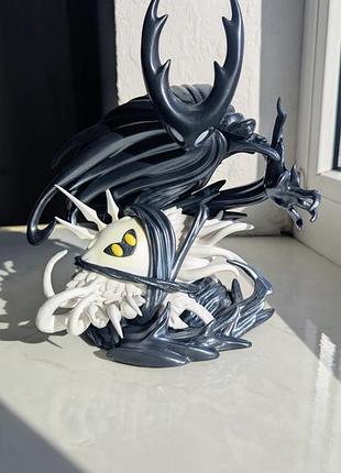 Статуетка hollow knight ninja pure vessel