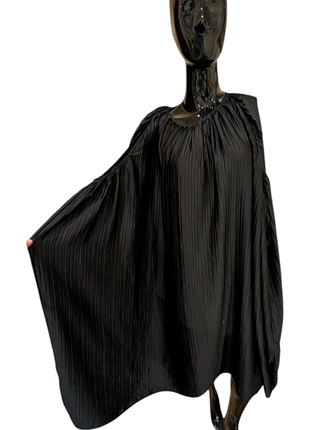 Стильное платье плиссе батал