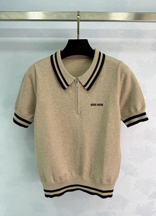 Жіноча футболка