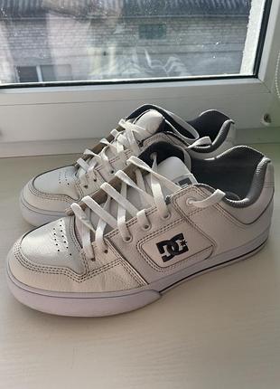 Кросівки dc