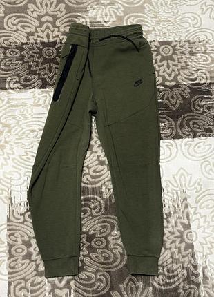 Штани nike tech fleece