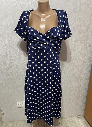 Сукня в горох