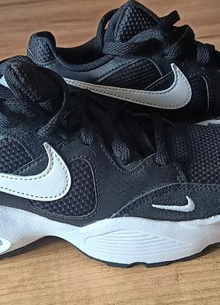 Кроссовки nike