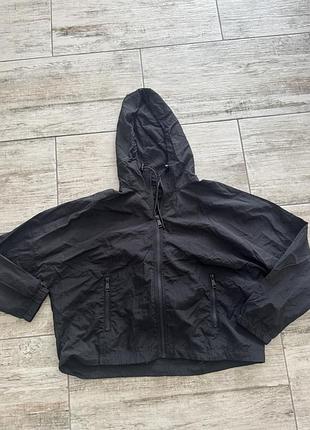 Ветровка женская