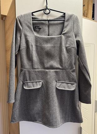 Жіноча сукня розмір s