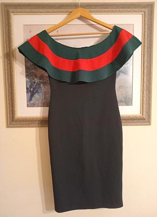 Платье по фигуре в размере м