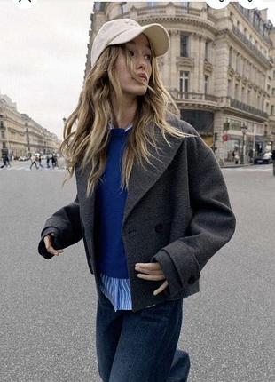 Двубортне пальто