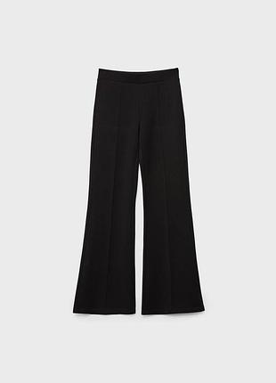Штани-кльош stradivarius cropped flare hi-rise у чорному 🖤