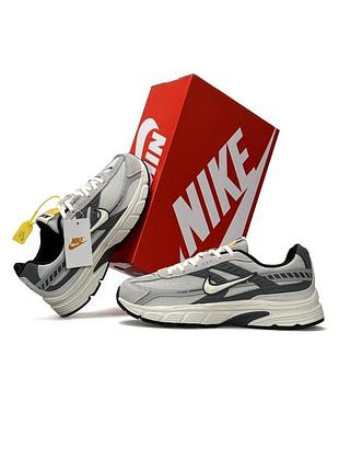 Чоловічі кросівки nike initiator light grey