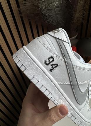 Nike sb dunk low x supreme 5