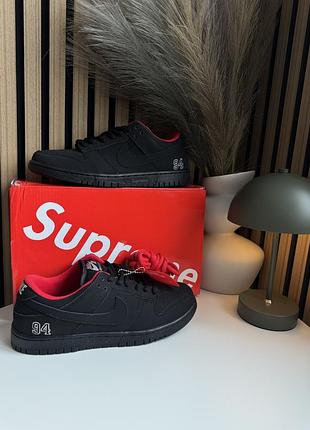Nike sb dunk x supreme 10