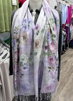 Шарфи жіночі