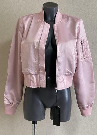 Яркая,розовая короткая курточка, бомбер от coolcat