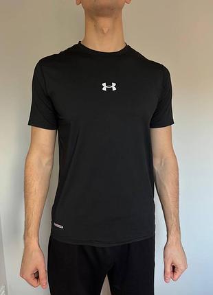 Спортивна футболка under armour
