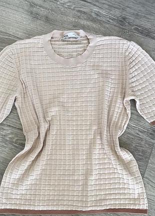 Базова кофта футболка zara  фактурна бежевого кольору 100 % бавовна