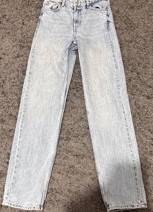 Джинси bershka 32 р