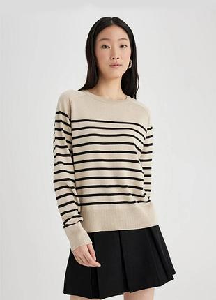 Джемпер бежевий, смужка, кежуал
