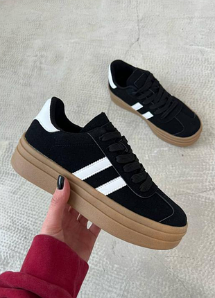 Трендовые черные кроссовки, кеды в наличии