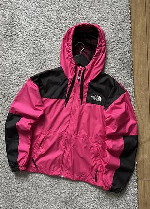 Вітровка the north face жіноча