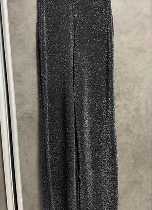 Чорні брюки широкі штани