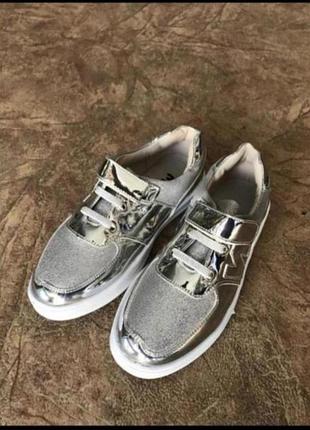 Кросівки на липучках 2