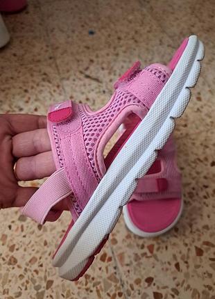 Сандалии розовые детские puma размер 33 3