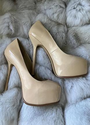 Туфлі жіночі ysl на підборах 38 бежеві лаковані
