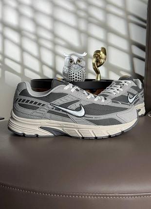 Мужские кроссовки nike initiator grey beige