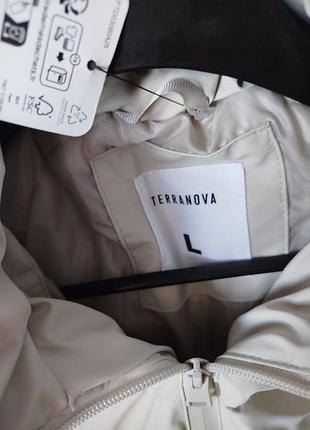 Нова куртка terranova 4