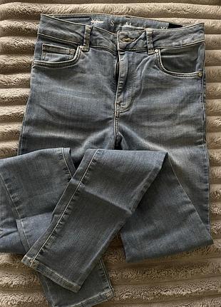 Джинс skinny