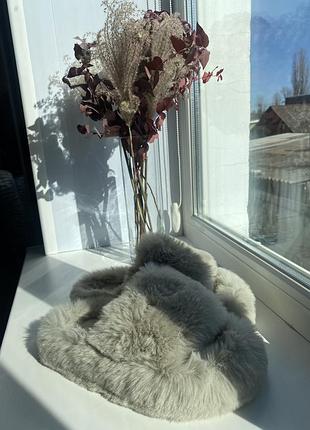 Кімнатні тапочки