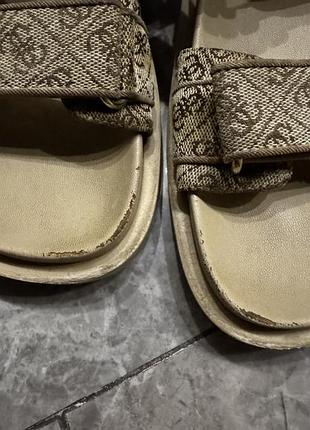 Босоніжки від бренду guess, оригінал, повномірні 39. застібається на липучках, регулюються. 5