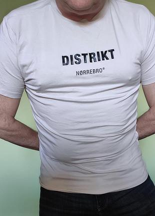 Стильна фірмова футболка катон бренд district.л