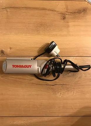 Выпрямитель для волос toni & guy