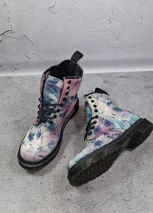 Ботинки dr. martens castel tie dye сапоги женские тай дай pascal 1460