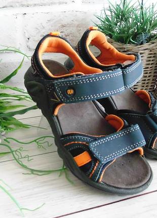 Суперові босоніжки сандалі elefanten