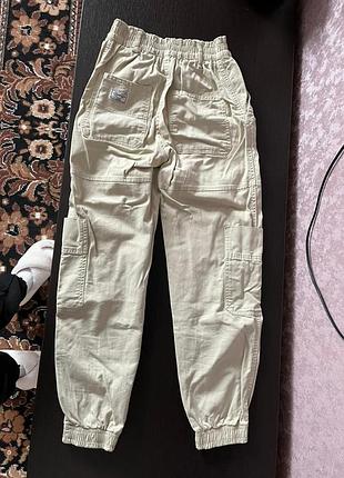 Женские карго бежевые bershka 3