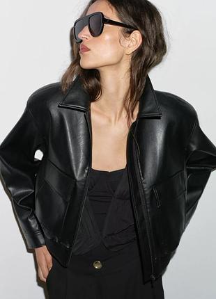 Чорна куртка zara куртка бомбер зі штучної шкіри чорний бомбер з підплічниками коротка куртка вкорочена шкіряна куртка зі шкіри шкіряний бомбер 3