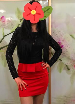 Красивое женское платье