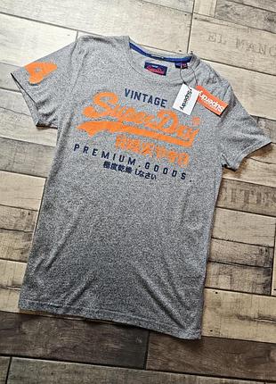 Бавовняна нова футболка superdry чоловіча колір сірий з принтом розмір м