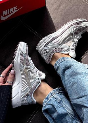 Zoom vomero 5 silver
