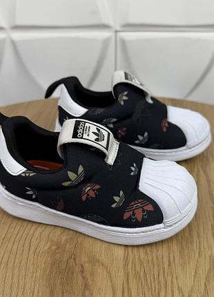 Оригінальні дитячі кросівки adidas superstar 360