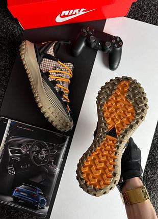 Nike acg mountain fly low beige black 5