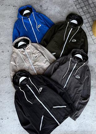 Вітровка nike