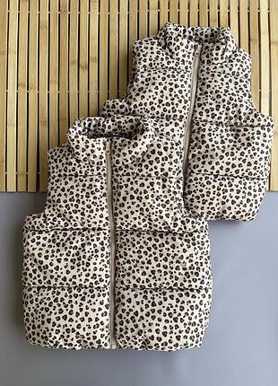 Жилетка безрукавка