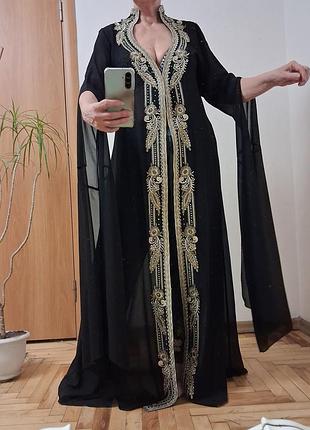 Удивительное платье халат, накидка, кардиган в пол с вышивкой