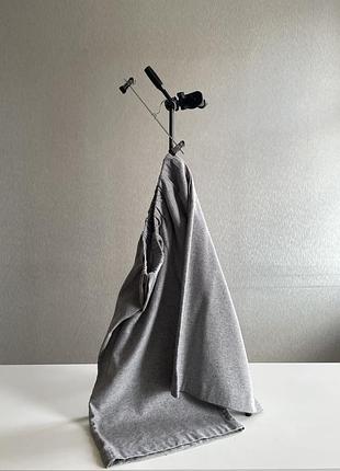 A woolen, wide kulot; light gray shorts